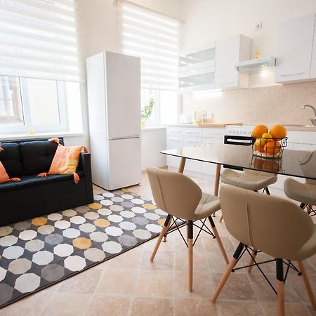 Romantic New 2 Bedroom Vilnius Best Location Exterior photo