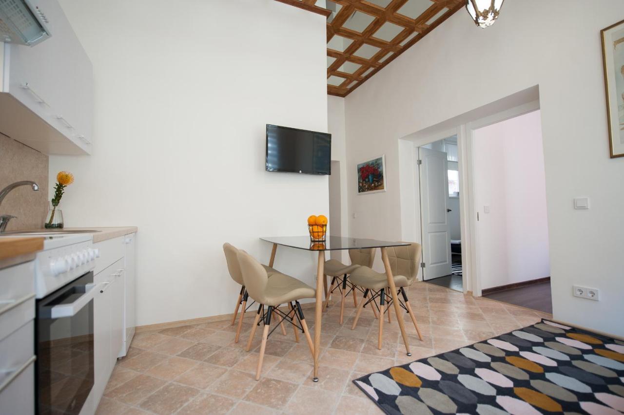 Romantic New 2 Bedroom Vilnius Best Location Exterior photo